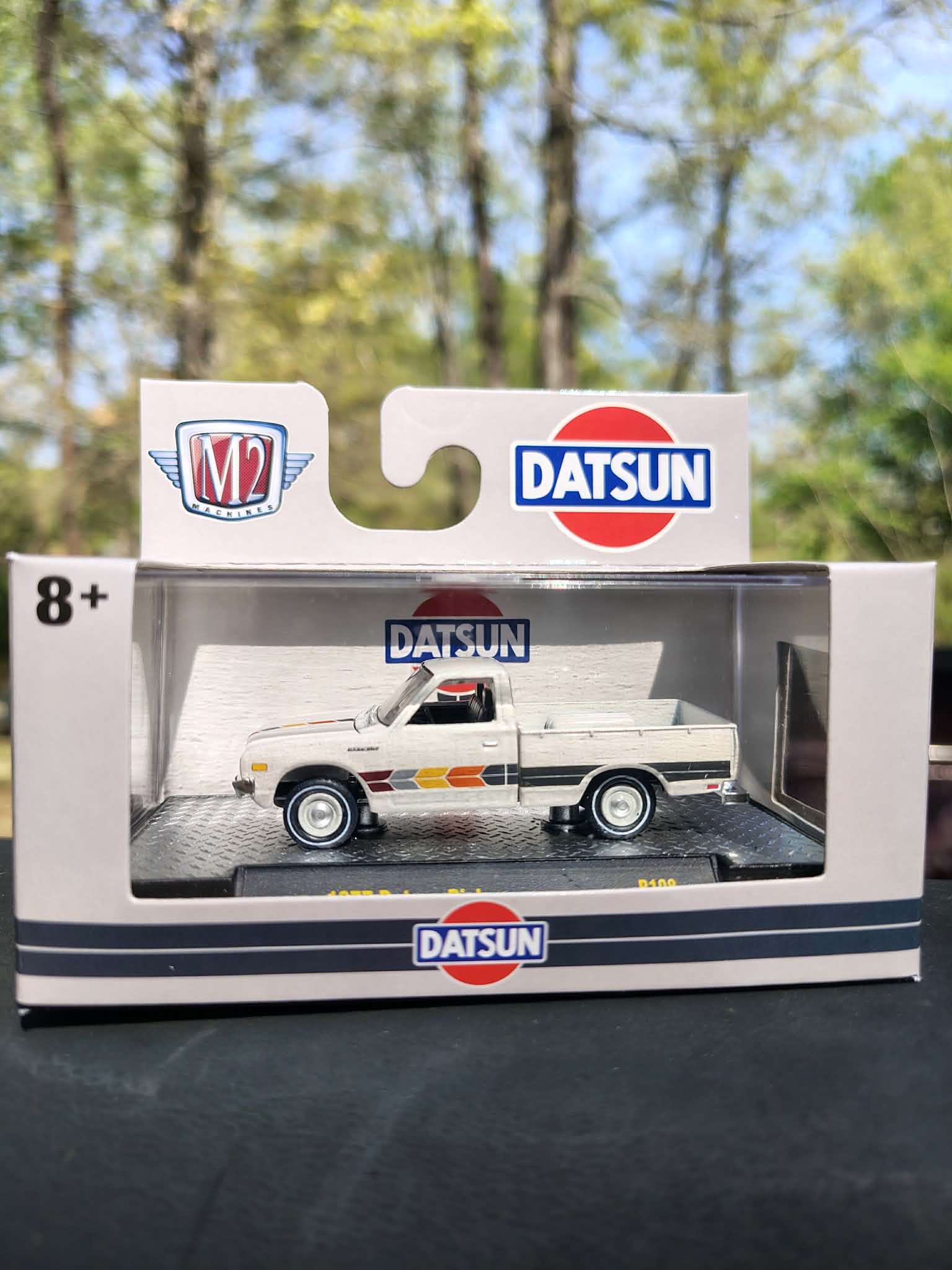 M2 Machines Lil Hustler 1977 Datsun Pickup 1:64