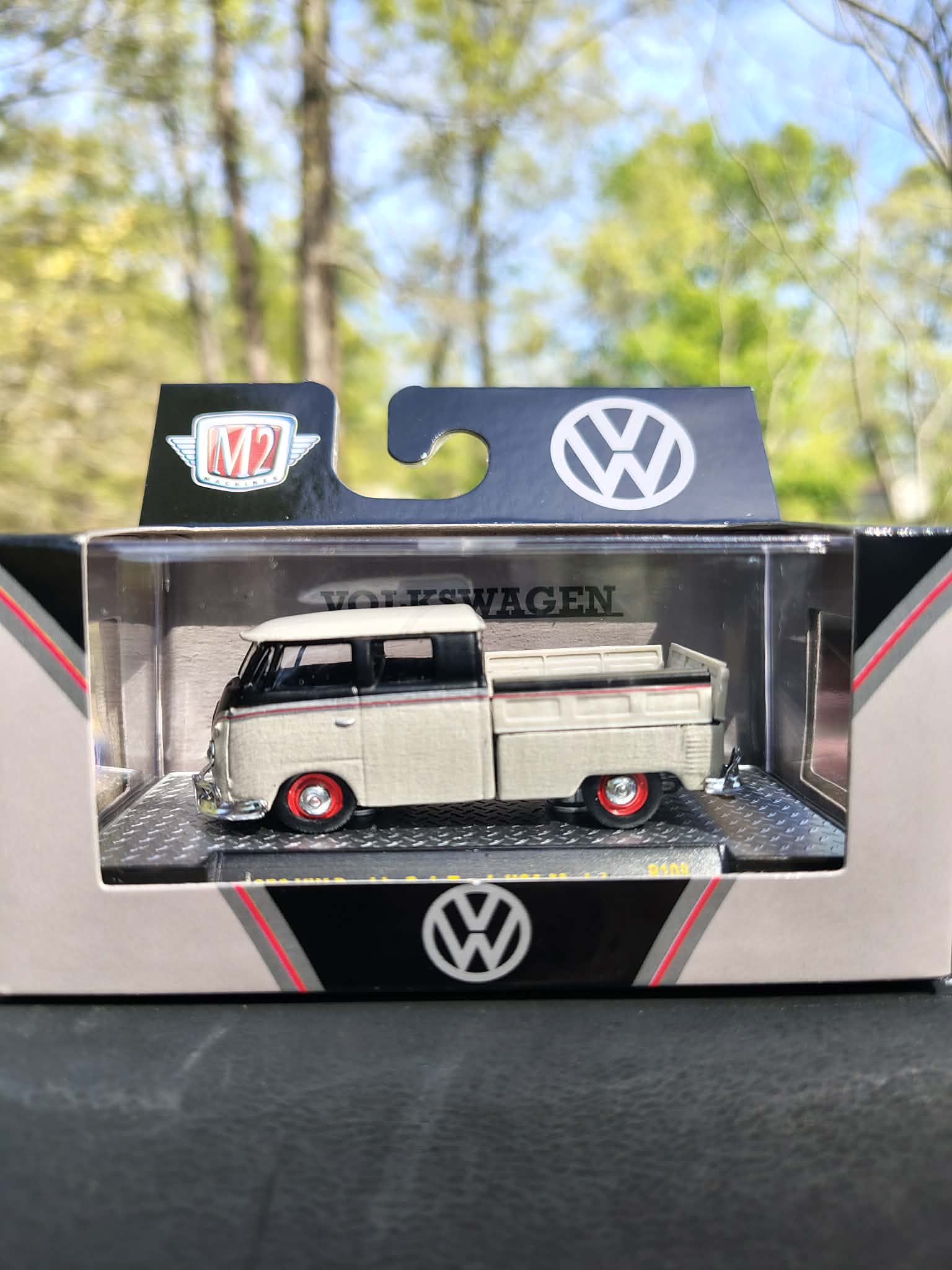 M2 Machines VW Tan 1959 VW Double Cab Truck USA Model R108 1:64
